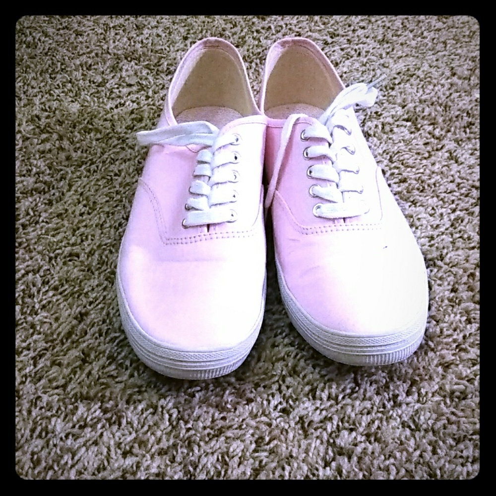 Pink American eagle shoes